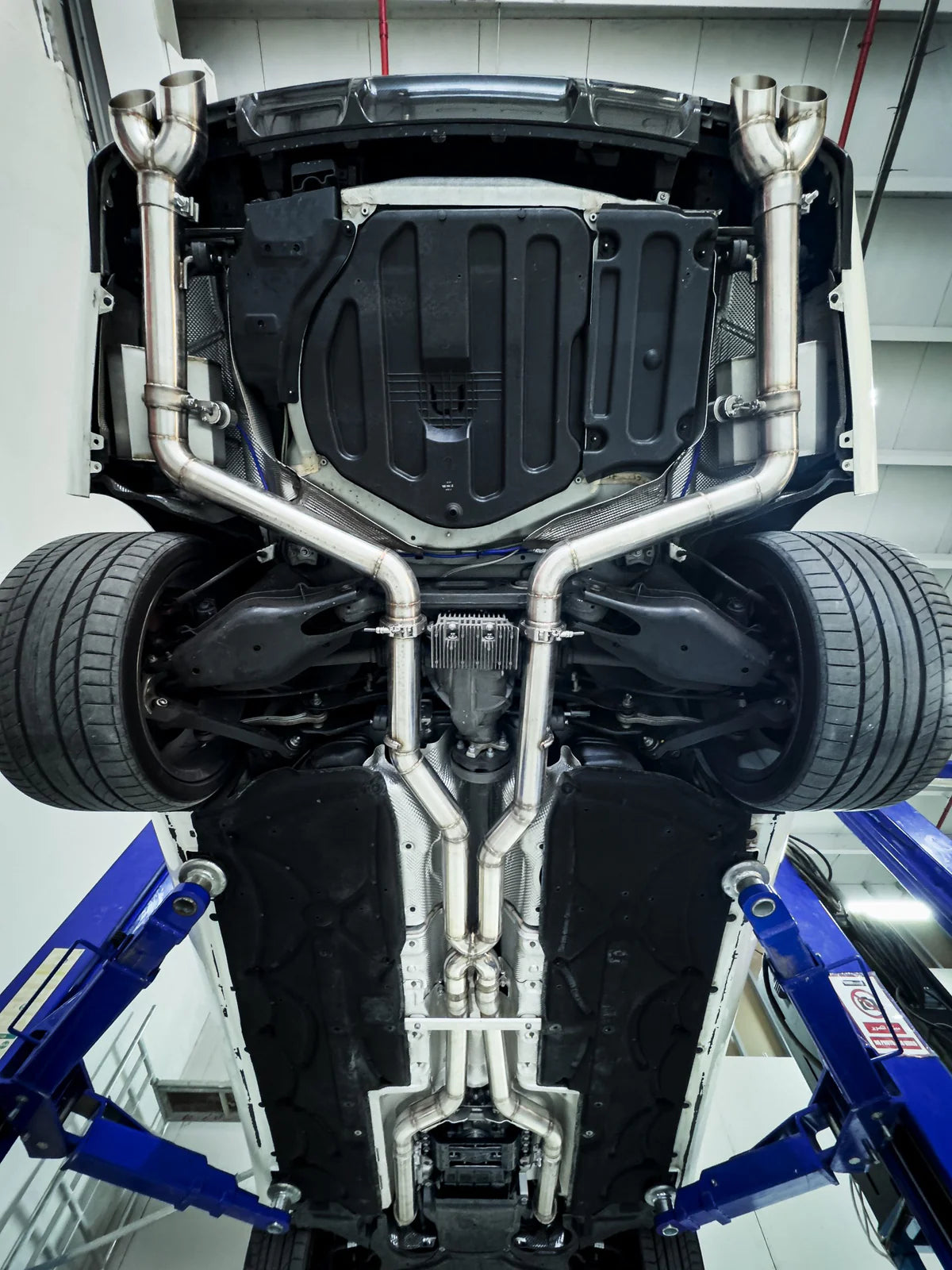 Mercedes AMG CLS63 (218) M157 5.5L V8 BiTurbo Valved Catback Exhaust System 76mm/3in